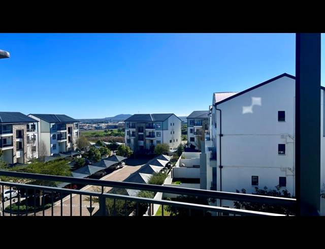 1 BEDROOM APARTMENT FOR SALE IN RICHWOOD